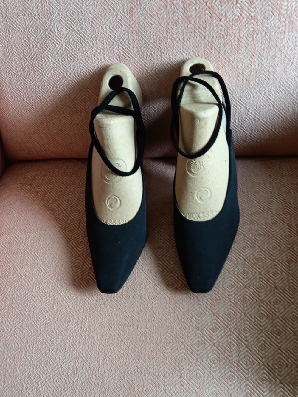 Black Women's Pointed Toe Ankle Strap Flats